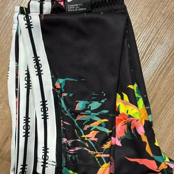 Nike Black Tropical Print Joggers - Picture 2 of 3